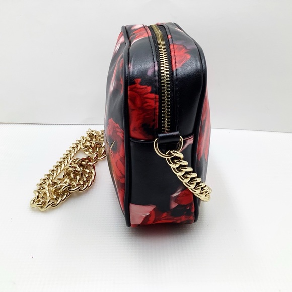 {Victoria’s Secret} Red Rose Pattern Cross Body - Picture 3 of 9